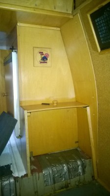 20160110_005_Schrank mit Deckel, hinten links.jpg