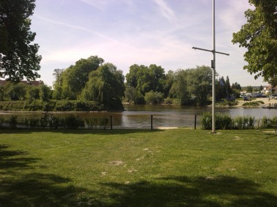 Blick aus dem Wagenburgpavillon auf die Donau