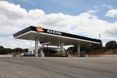 Tankstopp bei Repsol