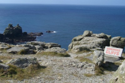 Dangerous Cliffs - Klippen an Land's End