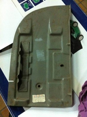 T2a Batterieboden 1.jpg