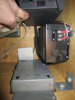 Waeco Ladegerät / US 230V Anschlußkasten