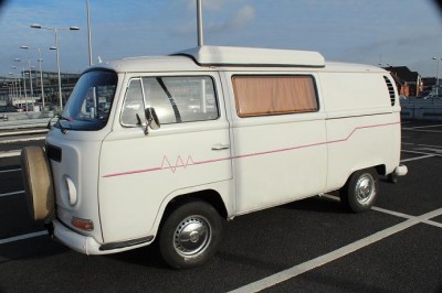 Bulli_Vorn_Links_800PX.JPG