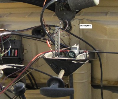 00_Massepunkt_0138.JPG (136.58 KiB) 3624 mal betrachtet Massepunkt Amaturenbrett