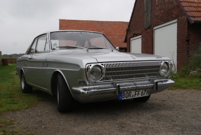 DSC03998.JPG (324.67 KiB) 4097 mal betrachtet So eine schöne Front...