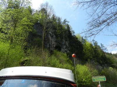 ...dann fertiggemacht für nen kleinen trip in die höhle...