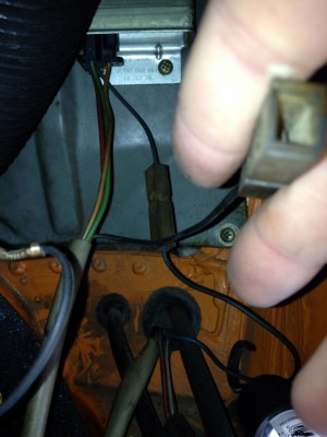 Kabel die zum Regler gehen.