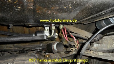 057 Tankanschluß Einspritzung.jpg
