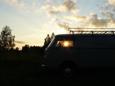 Sonnenuntergang in freier Natur (Lettland)