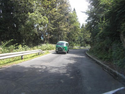 Kam mir am Wurzenpass entgegen, beide im 1 Gang. Ich runter, er rauf ! T2a Dormobile aus NL