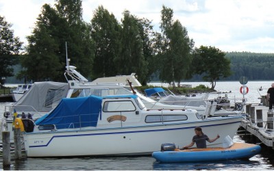 Mit Motor auf dem Vänernsee. Zum Angeln hat es gereicht...