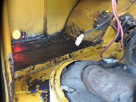 batteriefach links nach Rost schleifen