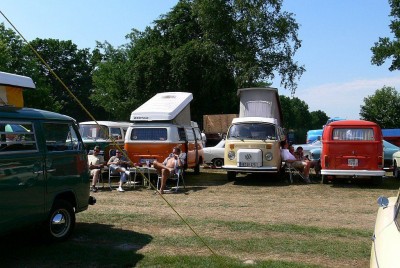 Das waren unsere lauten Nachbarn ;-)))))..mit besagtem Feuerwehr Bus