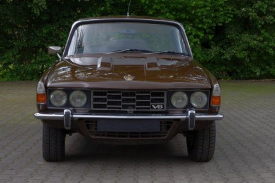 IMGP5375.jpg (105.1 KiB) 2967 mal betrachtet Hier noch mit einem fehlenden Außenspiegel