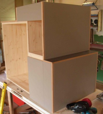 IGT2 Beitrag.jpg (153.6 KiB) 4042 mal betrachtet T2a Westfalia Syro Eigenbau in der Werkstatt