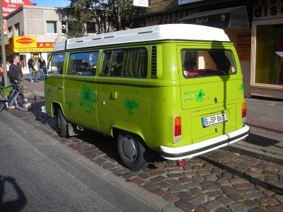 Sambabullys Bus am 9.9.2007 in Hamburg gesehen, hier noch beim Vorbesitzer