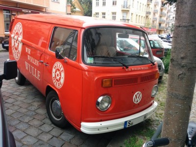 Der hat doch mal einen IG Messestand verschönert? In Berlin gesichtet.