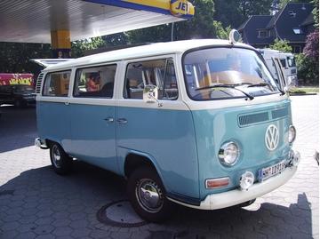 Volkswagen_Bus_T2_70_72.jpg