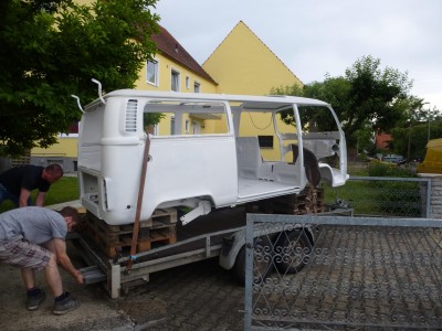 ... getrahlt und grundiert wieder zuhause