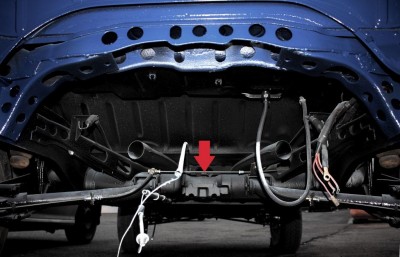 Motorraum: Frage zur Bremsleitung