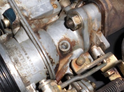 CIMG1747.JPG (256.71 KiB) 3505 mal betrachtet Vergaser, Einstellschruabe fehlt