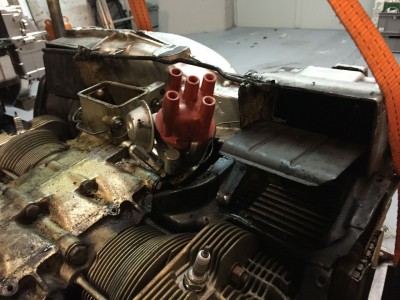 Bild 1 - Kalter Motor, Thermostat kurz, Drahtseil gespannt: