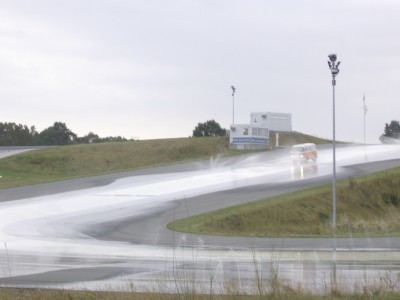 Gefälle mit Kurve