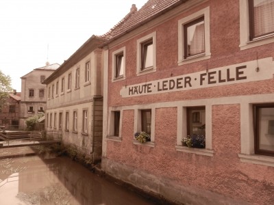 DSCN7613.JPG (748.8 KiB) 3890 mal betrachtet hier gibts bestimmt Sitzauflagen für´n T2 :o)