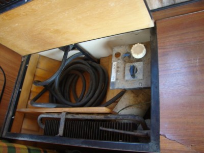12Volt - 110 Volt Umschalter - Links Kabel mit Stecker gleich für Aussendose