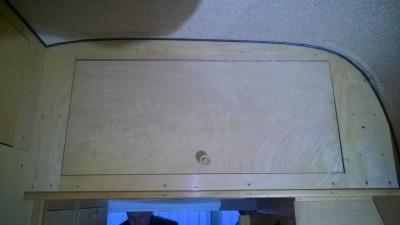 20160110_003_Schrank oben im Heck.jpg