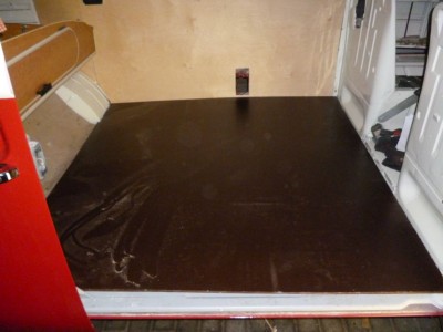 P1040203.JPG (77.12 KiB) 5962 mal betrachtet Unter der Platte Trittschalldämmung