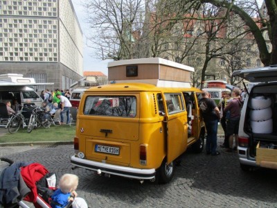 VW Bus Treffen Hannover 3.4.2016 142.jpg
