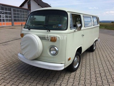 Volkswagen T2 1.7 aus Arizona.jpg