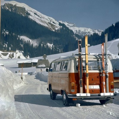 T2b-L Skibus.jpg