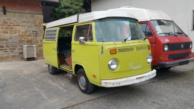 Man beachte den originalen Westfalia Aufkleber/VW Branding unter der Beifahrertür. Alles noch original. keine Spachtelarbeiten.