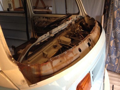 IMG_1774.jpg (278.47 KiB) 3993 mal betrachtet Hier kann man die Schweißpunkte der beiden Bleche gut erkennen