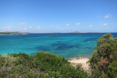 Türkis-blaues Meer wie im Bilderbuch