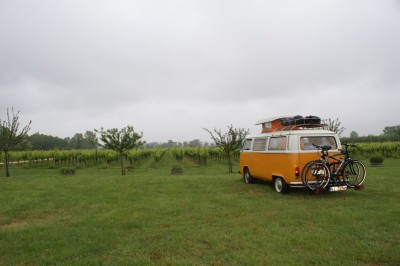 Auf einem verregneten Weingut bei Bordeaux