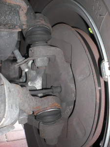 CIMG0006.JPG (519.55 KiB) 2887 mal betrachtet Gelenk links falsch im Traghebel eingebaut