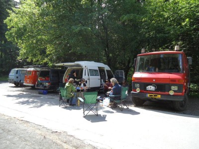 freakparty im kleinen kreis der eingeschlossenen