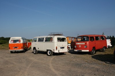 v.l.: Frickelcamper, California-Ratte, Lackopfer, Samson, Wohn-Klapp-Dings zur auswurfgrünen Karre