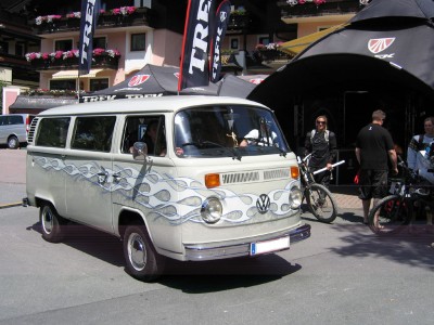 Bus unterwegs1.jpg