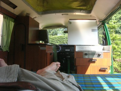 DSCN9441.JPG (894.13 KiB) 3297 mal betrachtet Weiß jemand um welche Westfalia Austattung es sich bei meinem Bus handelt? Mein Tip war Malaga...Bin mir aber nicht sicher