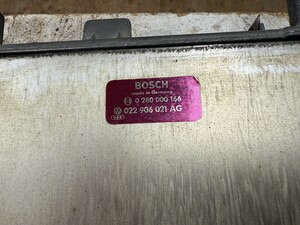 Das verbaute Motorsteuergerät, mit dem der Bulli aus den USA gekommen ist, hat 10 Jahre und 20.000 km seinen Dienst verrichtet. Aber: alles geht irgendwann mal kaputt.