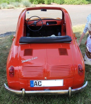 Vespa 400 a.JPG