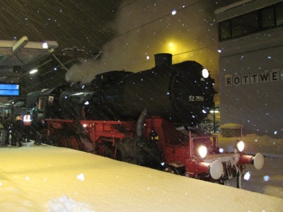 52 7596 als D 20145 (Freiburg Hbf - Offenburg - Villingen - Rottweil).
