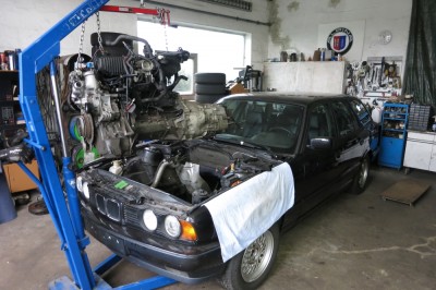 E34 Motor.JPG